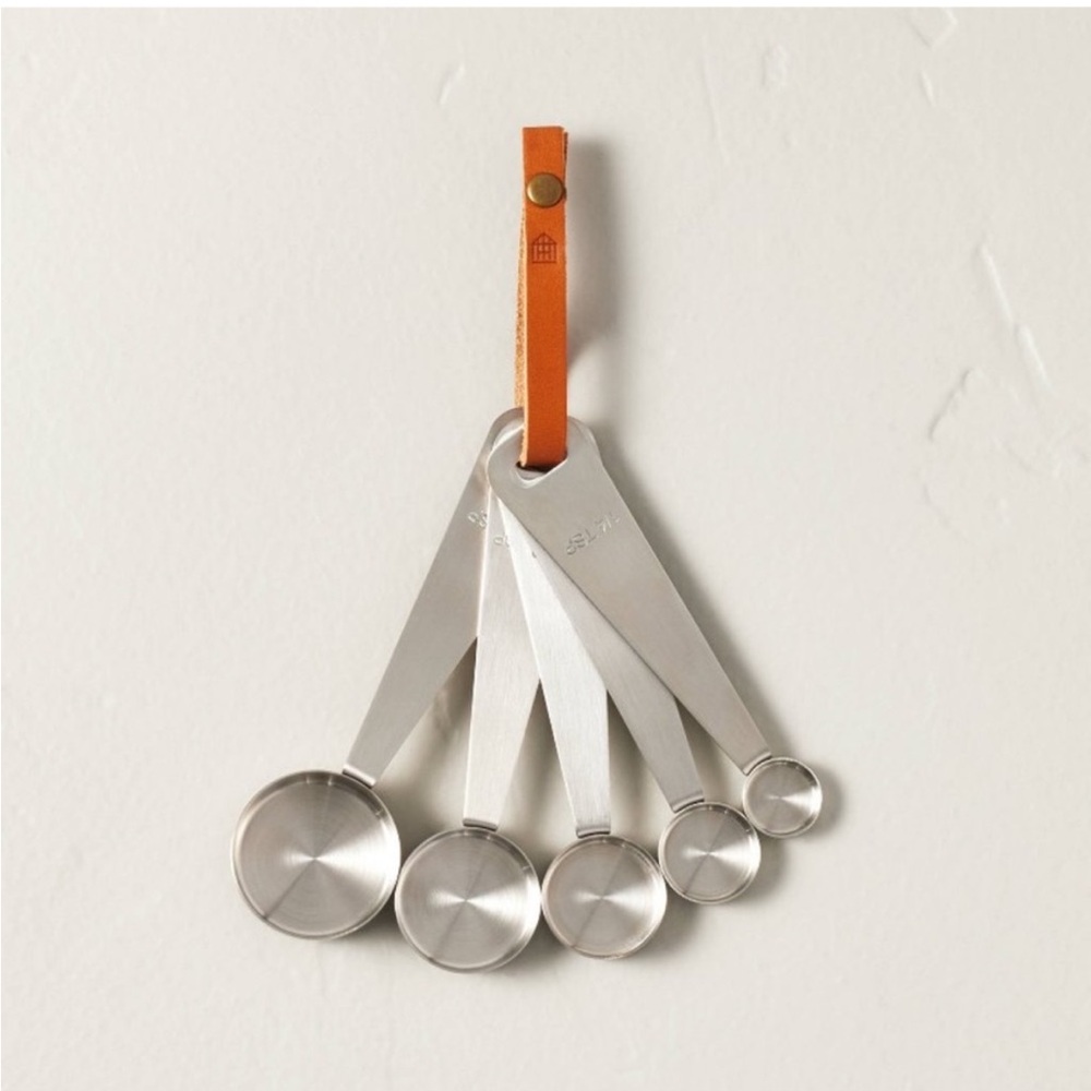 HEARTH & HAND New 5pc measuring spoon set -vintage silver finish